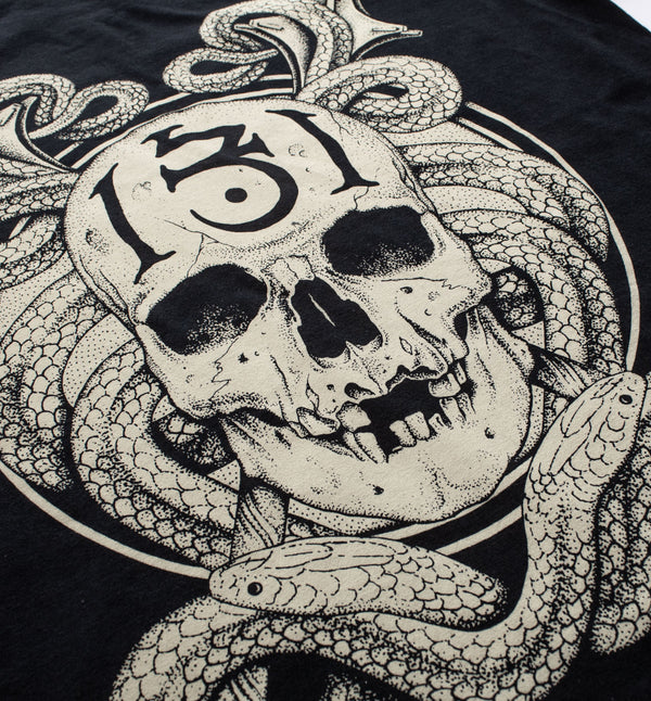 The Vanquished Scoop T-shirt (BW/B)